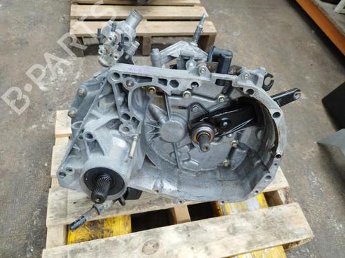 Używane Skrzynia biegów RENAULT CLIO II (BB_, CB_) 1.5 dCi (B/CB07) (65 hp) 24098143