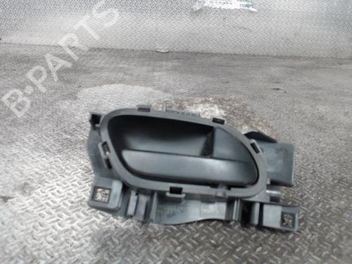 Used Front right interior door handle Front right interior door handle 24089091 24089091