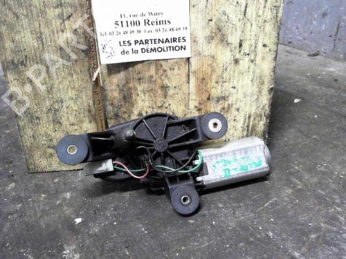 Used Rear wiper motor FIAT PUNTO (188_) 1.9 JTD (86 hp) 24066845