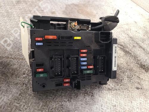 Used Fuse box Fuse box PEUGEOT 206 Hatchback (2A/C) 1.1 i (60 hp) 30484426 30484426