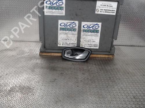 front-left-interior-door-handle-renault-megane-iii-hatchback-bz01_-b3_-2008-24071978 main image