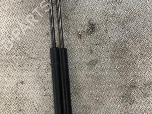 Tailgate lift support FORD FOCUS II (DA_, HCP, DP) 1.6 TDCi | BP24100006C138