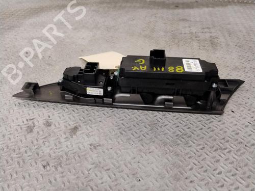 Used Left front window switch Left front window switch MAZDA 3 (BK) 1.6 DI Turbo (109 hp) 27665939 27665939