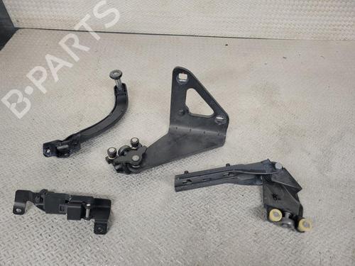 Bisagra/Limitador de puerta Bisagra/Limitador de puerta 39231149 39231149