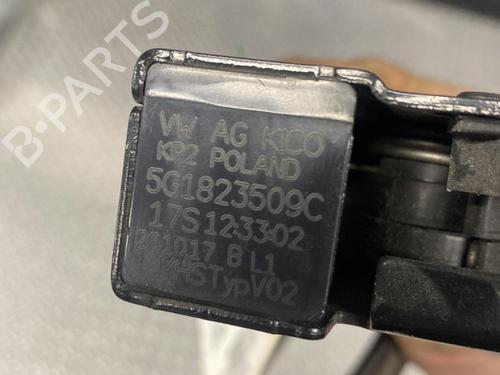Used Hood lock Hood lock VW GOLF VII (5G1, BQ1, BE1, BE2) 1.4 TSI (125 hp) 24061513 24061513