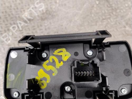 Used Headlight switch FORD FIESTA VI (CB1, CCN) 1.25 (82 hp) 31077077
