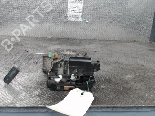 Høyre foran lås RENAULT MASTER II Platform/Chassis (ED/HD/UD) 2.5 dCi (146 hp) 24088496