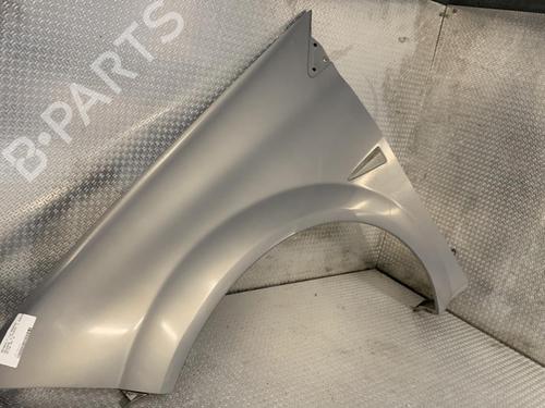 left-front-fenders-renault-megane-ii-estate-km01_-2003-2004-2005-2006-2007-2008-2009-2010-2011-2012-27438423 main image
