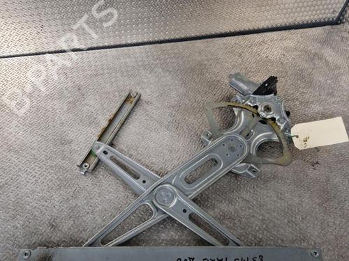 Used Front right window mechanism TOYOTA YARIS (_P9_) 1.0 VVT-i (KSP90_, KSP90R) (69 hp) 24061552