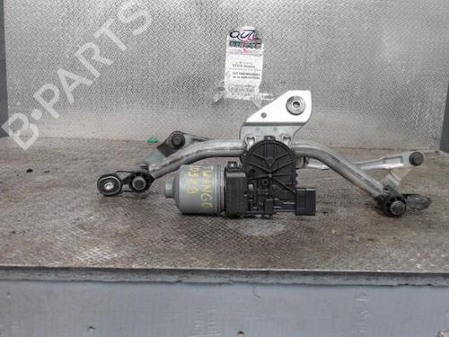 Used Front wiper motor RENAULT TWINGO II (CN0_) 1.5 dCi (CN0E) (64 hp) 24087939