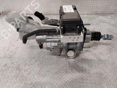 Used Brake master cylinder TOYOTA C-HR (_X1_) 1.8 Hybrid (ZYX10_, ZYX11_) (98 hp) 26450146