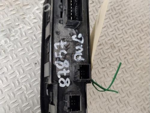 Used Left front window switch Left front window switch PEUGEOT 308 I (4A_, 4C_) 1.6 HDi (109 hp) 25858477 25858477