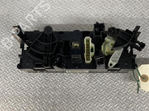 Used Climate control Climate control 30824683 30824683