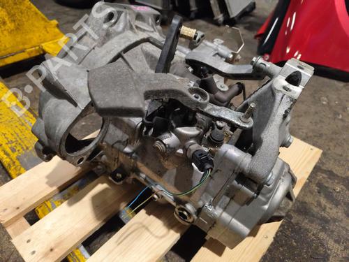 Used Gearbox VW TOURAN (1T1, 1T2) 1.9 TDI (105 hp) 32037767
