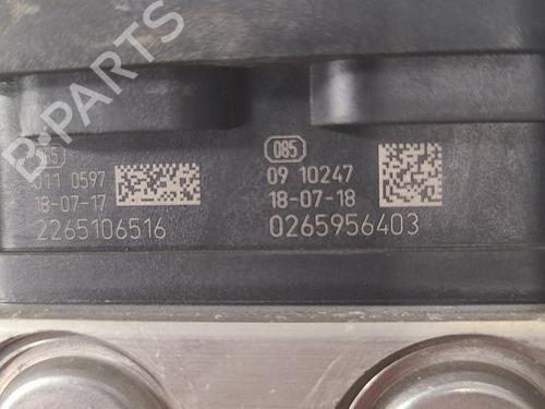 Pompe ABS RENAULT TWINGO III (BCM_, BCA_) 1.0 SCe 70 (71 hp) 30740146