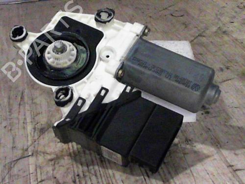 Used Rear right seatbelt Rear right seatbelt VW BORA I (1J2) 1.9 TDI (90 hp) 24067751 24067751