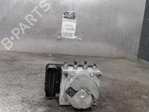Used ABS pump ABS pump CITROËN C3 Picasso (SH_) 1.4 VTi 95 (SH8FSC, SH8FP0, SH8FP6) (95 hp) 30484111 30484111