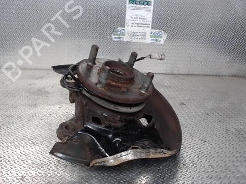 Used Left front steering knuckle TOYOTA YARIS (_P9_) 1.4 D-4D (NLP90_, NLP90R) (90 hp) 24076145