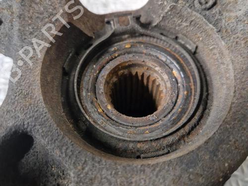Used Left front steering knuckle RENAULT CLIO III (BR0/1, CR0/1) 1.2 16V (BR02, BR0J, BR11, CR02, CR0J, CR11) (75 hp) 24625547