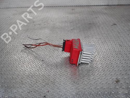 Used Heater resistor Heater resistor VW TRANSPORTER T4 Bus (70B, 70C, 7DB, 7DK, 70J, 70K, 7DC, 7DJ) 2.5 TDI (102 hp) 24075632 24075632