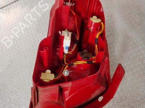 Right taillight PEUGEOT 407 (6D_) 2.0 HDi (6DRHHA) | BP30164018C35