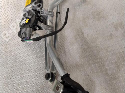 Used Front wiper motor RENAULT CAPTUR II (HF_) E-TECH 145 (HFMU) (143 hp) 28685275