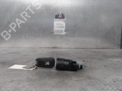 Used Ignition barrel PEUGEOT 308 II (LB_, LP_, LW_, LH_, L3_) 1.6 BlueHDi 120 (120 hp) 24095670