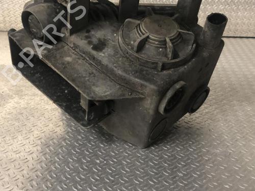 Used Left front fog light Left front fog light OPEL ZAFIRA / ZAFIRA FAMILY B (A05) 1.9 CDTI (M75) (120 hp) 24060565 24060565