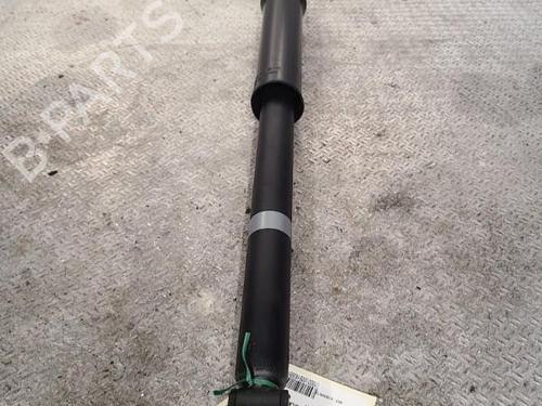 Used Right rear shock absorber Right rear shock absorber RENAULT CLIO V (B7_) 1.0 TCe 90 (B7MT) (91 hp) 24100589 24100589
