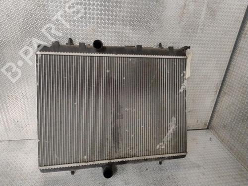 Used Water radiator Water radiator 32179219 32179219