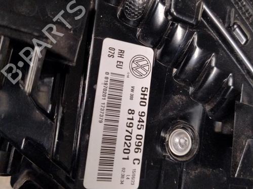 Used Right taillight VW GOLF VIII (CD1, DA1) 2.0 TDI (116 hp) 31284092