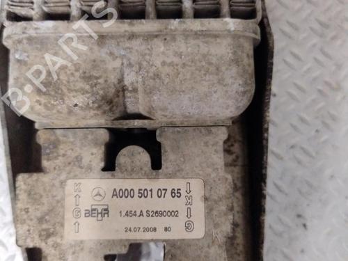 Used Oil radiator Oil radiator MERCEDES-BENZ M-CLASS (W164) ML 300 CDI 4-matic (164.120) (190 hp) 27508698 27508698