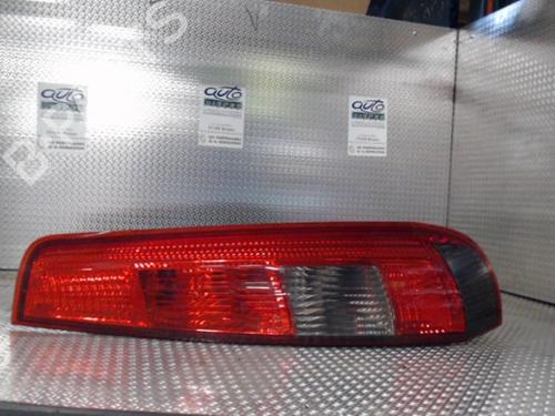 Used Right taillight FORD FIESTA V (JH_, JD_) 1.4 16V (80 hp) 24071330