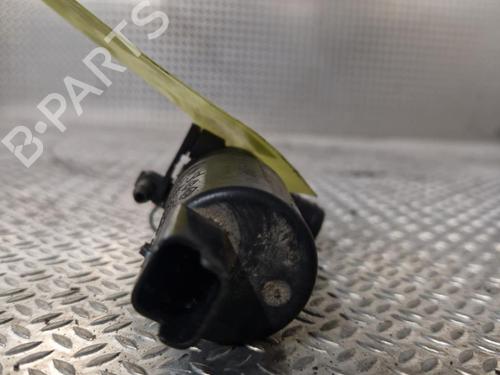 Used Washer pump Washer pump PEUGEOT 107 (PM_, PN_) 1.0 (68 hp) 24067801 24067801