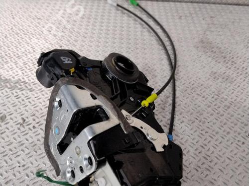 front-left-lock-toyota-auris-estate-_e18_-2013-2014-2015-2016-2017-2018-26450119 main image