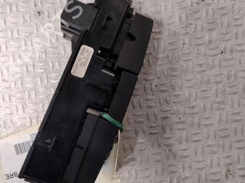 warning-switch-opel-insignia-a-sports-tourer-g09-2008-2009-2010-2011-2012-2013-2014-2015-2016-2017-25704273 main image