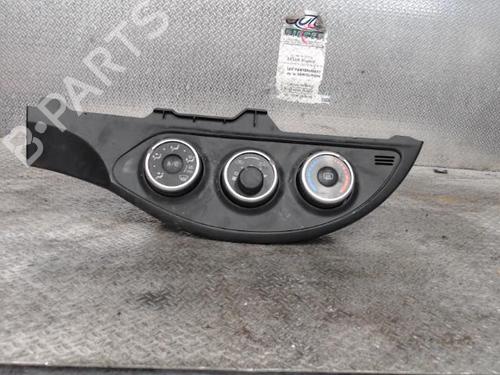 Used Climate control TOYOTA YARIS (_P13_) 1.0 (KSP130) (72 hp) 24092561