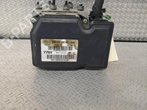 Used ABS pump VW TIGUAN (5N_) 2.0 TDI (140 hp) 24061363