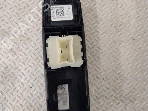 Used Left front window switch RENAULT KANGOO III Box Body/MPV 1.3 TCe 100 (FJMA) (102 hp) 29577329