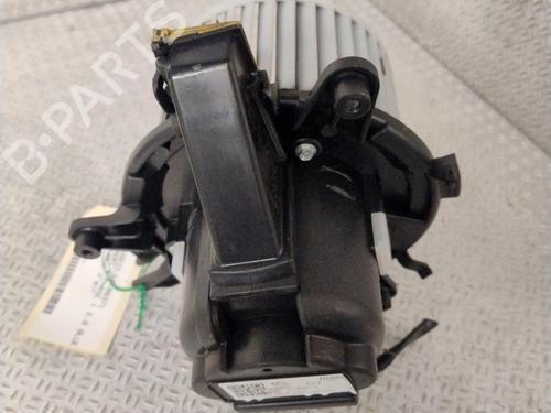Used Heater blower motor Heater blower motor PEUGEOT EXPERT Van (V_) 2.0 BlueHDi 120 (122 hp) 30265457 30265457