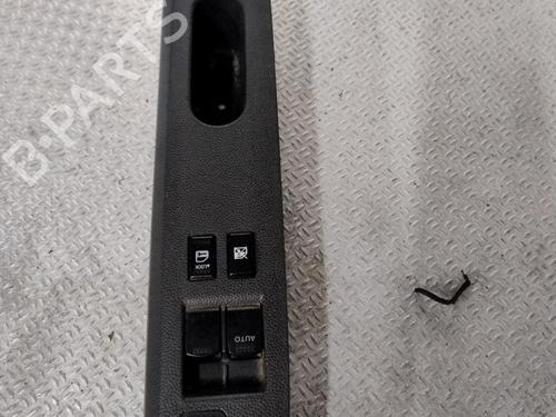 Used Left front window switch OPEL AGILA B (H08) 1.0 (F68) (68 hp) 29468418