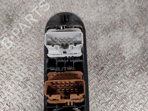 Left front window switch RENAULT MEGANE II Estate (KM0/1_) 1.5 dCi (KM02, KM13) | BP32768190I27 - Image 2
