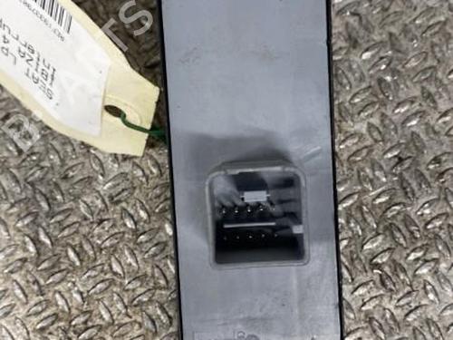 Used Left front window switch SEAT IBIZA IV (6J5, 6P1) 1.4 TDI (80 hp) 24101330