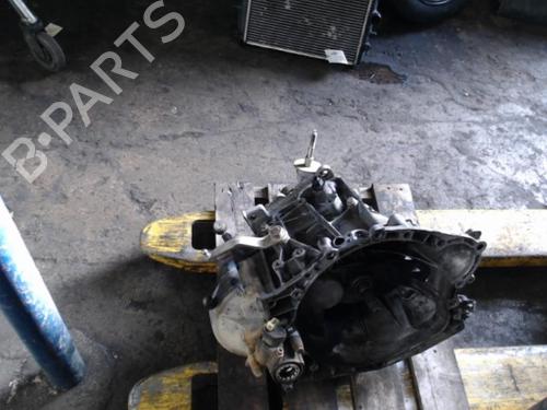 Used Gearbox PEUGEOT 206 Hatchback (2A/C) 1.9 D (69 hp) 24068455