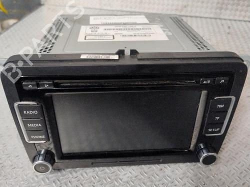 Used Display monitor Display monitor VW GOLF VI (5K1) 2.0 TDI (110 hp) 33331005 33331005