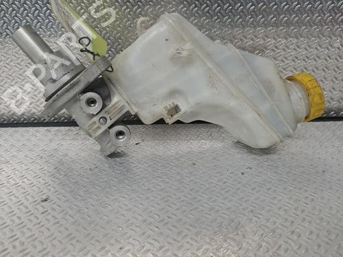 Used Brake master cylinder FIAT GRANDE PUNTO (199_) 1.3 D Multijet (75 hp) 24062944