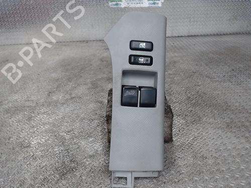 Used Left front window switch TOYOTA YARIS (_P9_) 1.4 D-4D (NLP90_, NLP90R) (90 hp) 24078753