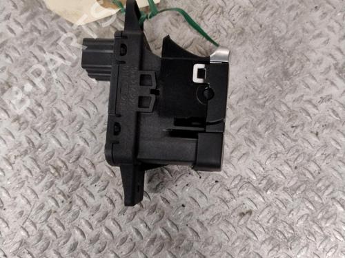 Used Hand brake RENAULT MEGANE IV Hatchback (B9A/M/N_) 1.2 TCe 130 (B9MR) (130 hp) 26725059