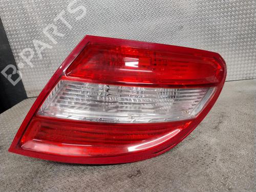 Used Right taillight MERCEDES-BENZ C-CLASS (W204) C 200 CDI (204.007, 204.006) (136 hp) 33007436