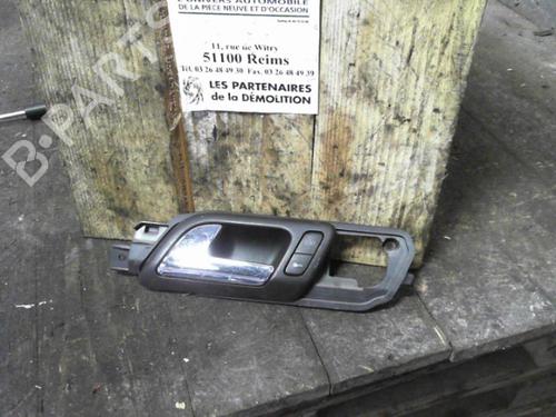 Used Front left interior door handle VW POLO (9N_, 9A_) 1.4 TDI (70 hp) 24066952